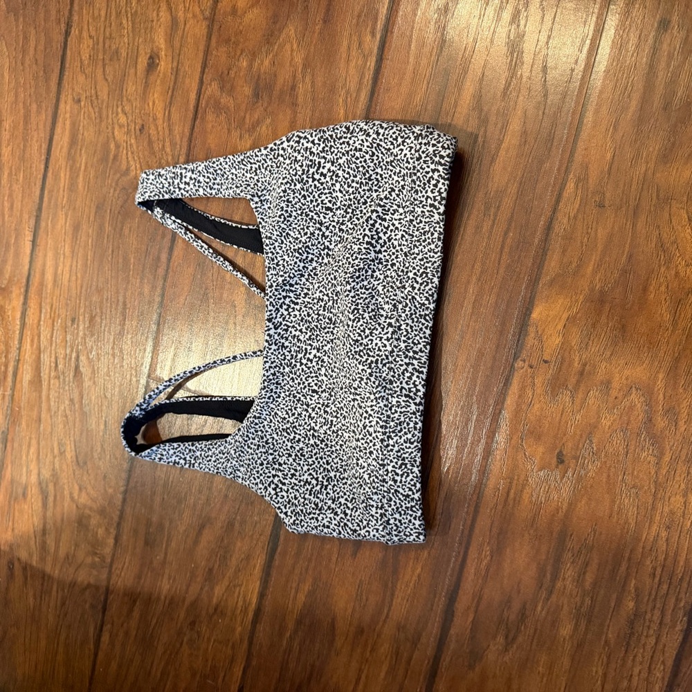 Women's Black and White Speckled Top